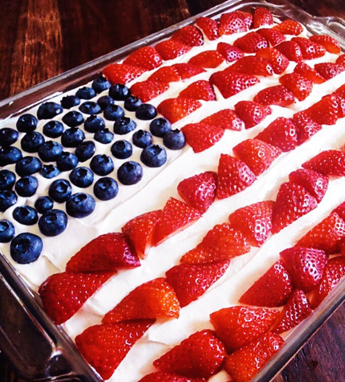 Stars and Stripes Cake. So Cute and Delicious!
